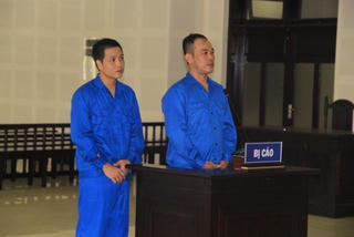 Làm giả chứng minh thư, mở hàng loạt thẻ ngân hàng đem bán