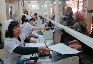 Giao lưu trực tuyến về điều chỉnh giá viện phí