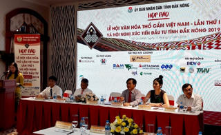 Lễ hội văn hóa thổ cẩm Việt Nam tại Đắk Nông