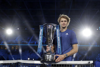 Đánh bại Medvedev, Alexander Zverev vô địch ATP Finals