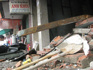 Nổ khí gas, 3 người bị thương
