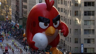 Trẻ em bòn rút hàng triệu USD của cha mẹ cho các game trên Facebook