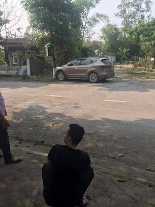 Ghen tuông, một người đàn ông đâm chết giám đốc doanh nghiệp tại bãi xe