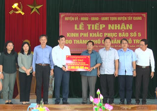 Đà Nẵng hỗ trợ huyện Tây Giang 12 tỷ đồng khắc phục hậu quả bão số 5