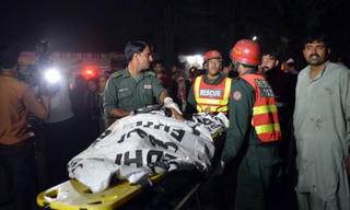 Đánh bom ở Pakistan: 56 người chết và hơn 200 người bị thương