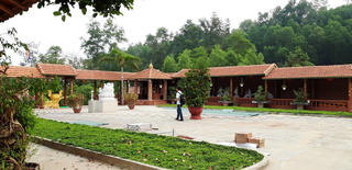 Quảng Nam: Xây nhà thờ tộc trên đất rừng, một nhà sư bị xử phạt