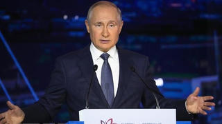 Tổng thống Nga tự cách ly vì thành viên đoàn tháp tùng nhiễm Covid-19