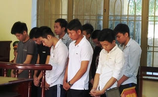 Phạt tù 10 bị cáo 9x lên mạng lừa bán tài sản ‘ảo’