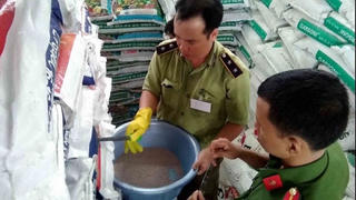 Trà Vinh: Phát hiện nhiều mẫu phân bón giả, kém chất lượng