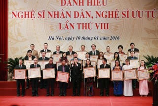 Trao tặng danh hiệu NSND, NSƯT lần thứ VIII