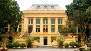 Bảo vệ pháp luật không dễ