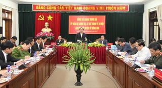 Cán bộ làm gương trong xây dựng nếp sống văn minh