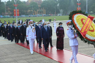 Lãnh đạo, nguyên lãnh đạo Đảng, Nhà nước, MTTQ Việt Nam vào Lăng viếng Chủ tịch Hồ Chí Minh