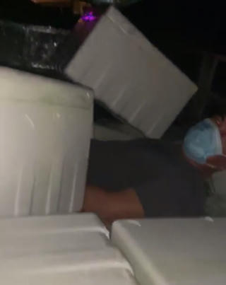 Quảng Ninh: Phát hiện xe chở khách liên tỉnh bất chấp lệnh cấm