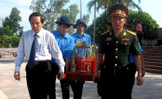 Phối hợp tìm kiếm, quy tập hài cốt liệt sỹ trong mùa khô 2015-2016