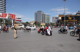 Công bố 10 số điện thoại đường dây nóng về an toàn giao thông