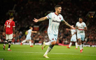 West Ham vừa thắng sốc MU, gặp tiếp Man City tại League Cup