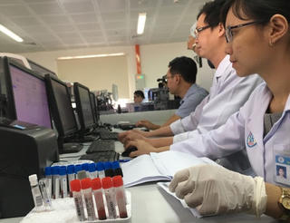 Bệnh viện công đầu tiên ở Việt Nam đạt chuẩn xét nghiệm quốc tế