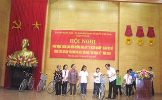 Quận Tây Hồ triển khai tháng cao điểm 'Vì người nghèo' năm 2016