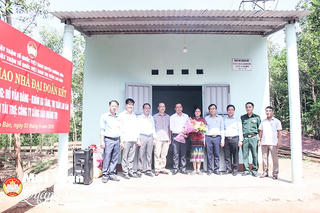 Lao Bảo (Quảng Trị): Xóa nhà tạm cho hộ nghèo