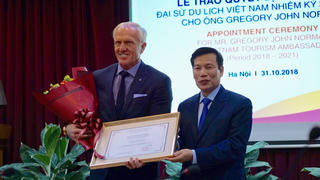 Tay golf Greg Norman được bổ nhiệm làm Đại sứ du lịch