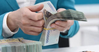 Hàng loạt ngân hàng đồng loạt giảm lãi suất cho vay theo cam kết