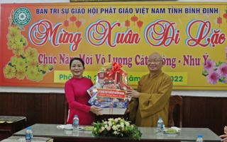 Bình Định: Chúc mừng các tổ chức tôn giáo nhân dịp Tết Nguyên đán