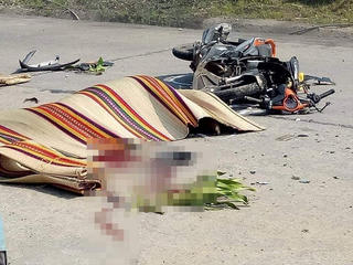 Xe máy tông thẳng vào xe công nông, một thanh niên tử vong