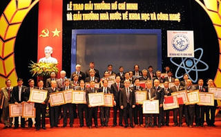 Một hồ sơ mật đề nghị xét tặng Giải thưởng Hồ Chí Minh