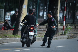 Xử lý các đối tượng chống người thi hành công vụ: Phải mạnh tay