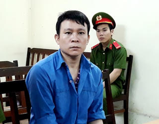 Hàng loạt người cài phần mềm nghe lén điện thoại chồng, vợ