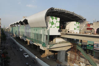 Đầu máy, toa xe đầu tiên của dự án đường sắt Cát Linh-Hà Đông sẽ đưa về ga La Khê