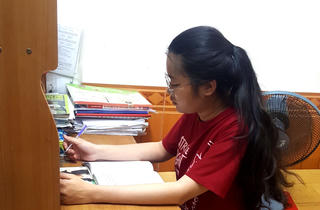 Kiên Giang: Nữ sinh nghèo có nghị lực phi thường sẽ được hỗ trợ 50% học phí đại học