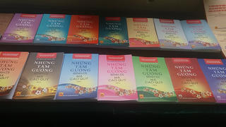 Trao giải cuộc thi viết 'Những tấm gương bình dị mà cao qúy' lần thứ 9