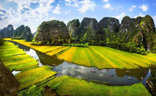 Triển lãm ảnh nghệ thuật 'Hải Âu tuổi 25'
