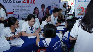 Tỉ lệ sinh viên có việc làm: Cần thống kê thực chất