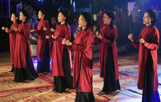 Sớm hoàn thiện hồ sơ đề cử hát Xoan là di sản văn hóa phi vật thể