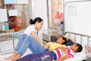 7 người trong gia đình nhập viện vì ăn nấm độc