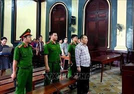 Cựu cán bộ Tạp chí Kiểm sát lãnh án 4 năm tù giam