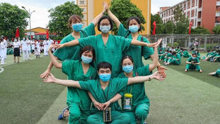 Bảo vệ sức khỏe nhân dân là trước hết, trên hết