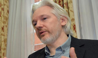 Wikileaks dọa công bố thêm email cá nhân bà Clinton