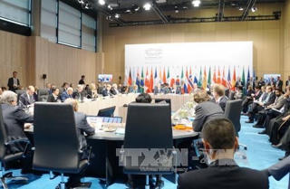 Phó Thủ tướng, Bộ trưởng Phạm Bình Minh gặp Bộ trưởng Ngoại giao Anh Boris Johnson