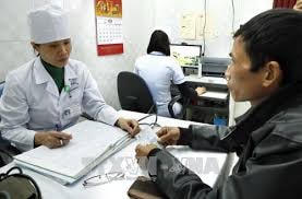Tạo điều kiện thuận lợi cho người nhiễm HIV điều trị bằng BHYT