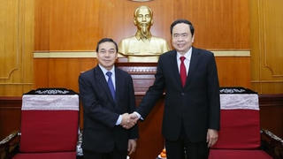 BẢN TIN MẶT TRẬN: Củng cố và phát triển mối quan hệ hữu nghị, hợp tác toàn diện Việt Nam - Lào