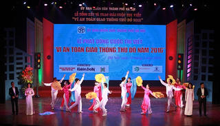 Tổng kết trao giải cuộc thi viết 'Vì An toàn giao thông Thủ đô năm 2016'