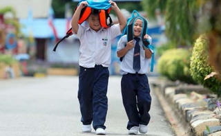 Malaysia đóng cửa hàng trăm trường học vì nắng nóng