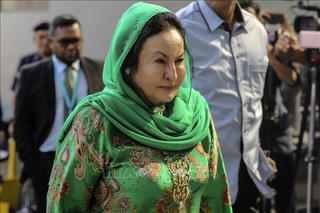 Vợ cựu Thủ tướng Malaysia Najib Razak bị thẩm vấn