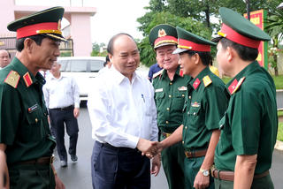 Thủ tướng: Binh đoàn 16 cần tạo niềm tin, sự gắn bó giữa chính quyền và nhân dân