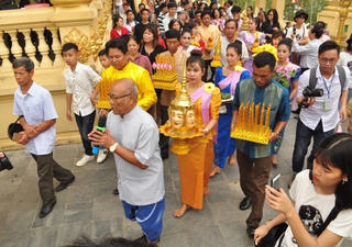 Rước đại lịch trong Tết Chôl Chnăm Thmây