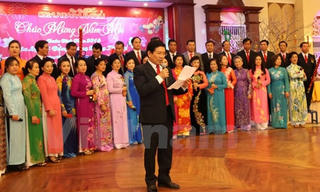 Câu lạc bộ đồng hương Xiengkhuang gặp mặt đầu Xuân